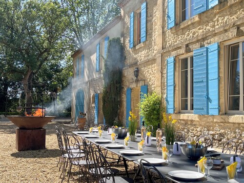 Mas Dou Rose, ferme avec piscine près des Alpilles
