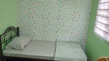 Iron/ironing board, WiFi