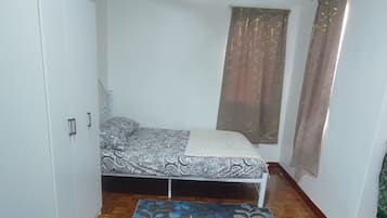 Iron/ironing board, WiFi