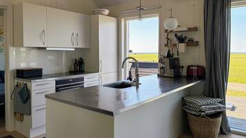 Oven, dishwasher, coffee/tea maker