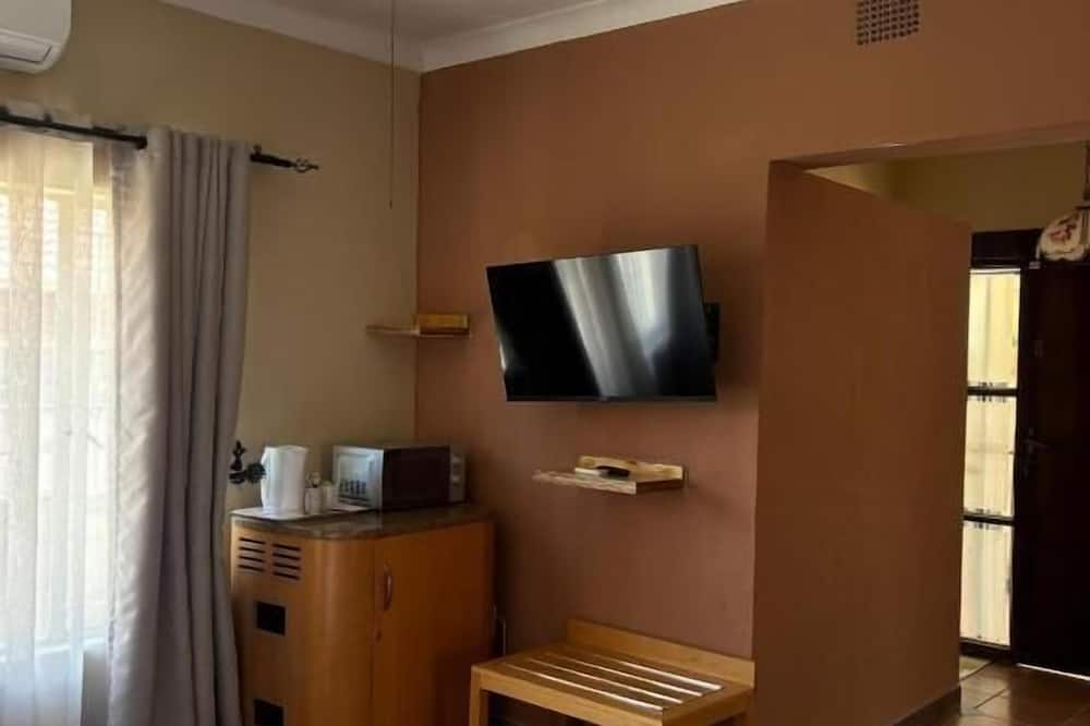 Laroza Guest House