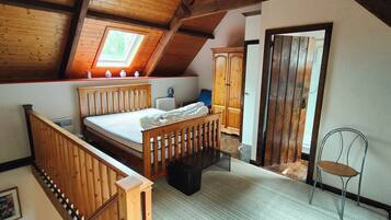 1 chambre, fer et planche à repasser, Wi-Fi, draps fournis