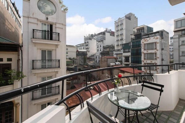 Family Room, Balcony, City View | Outdoor dining - Hanoi Winhotel & Travel (Hoan Kiem)