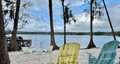 Modern,Cozy Farm Cabin with Lake/Beach/dock access
