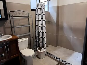 Bathroom - Luxury 10-bedroom House in Serene San José Neighborhood Perfect for Large Groups (San José)
