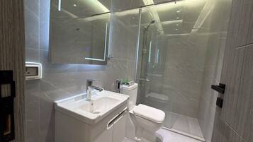 Apartment, 1 Schlafzimmer, barrierefrei, Raucher | Badezimmer