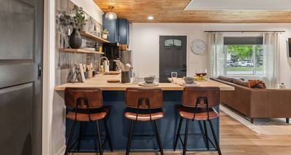 Cajun Cottage Compound-Sleeps 18