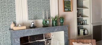 Upmarket "Ame Soeur" B&B room in the center of Chinon