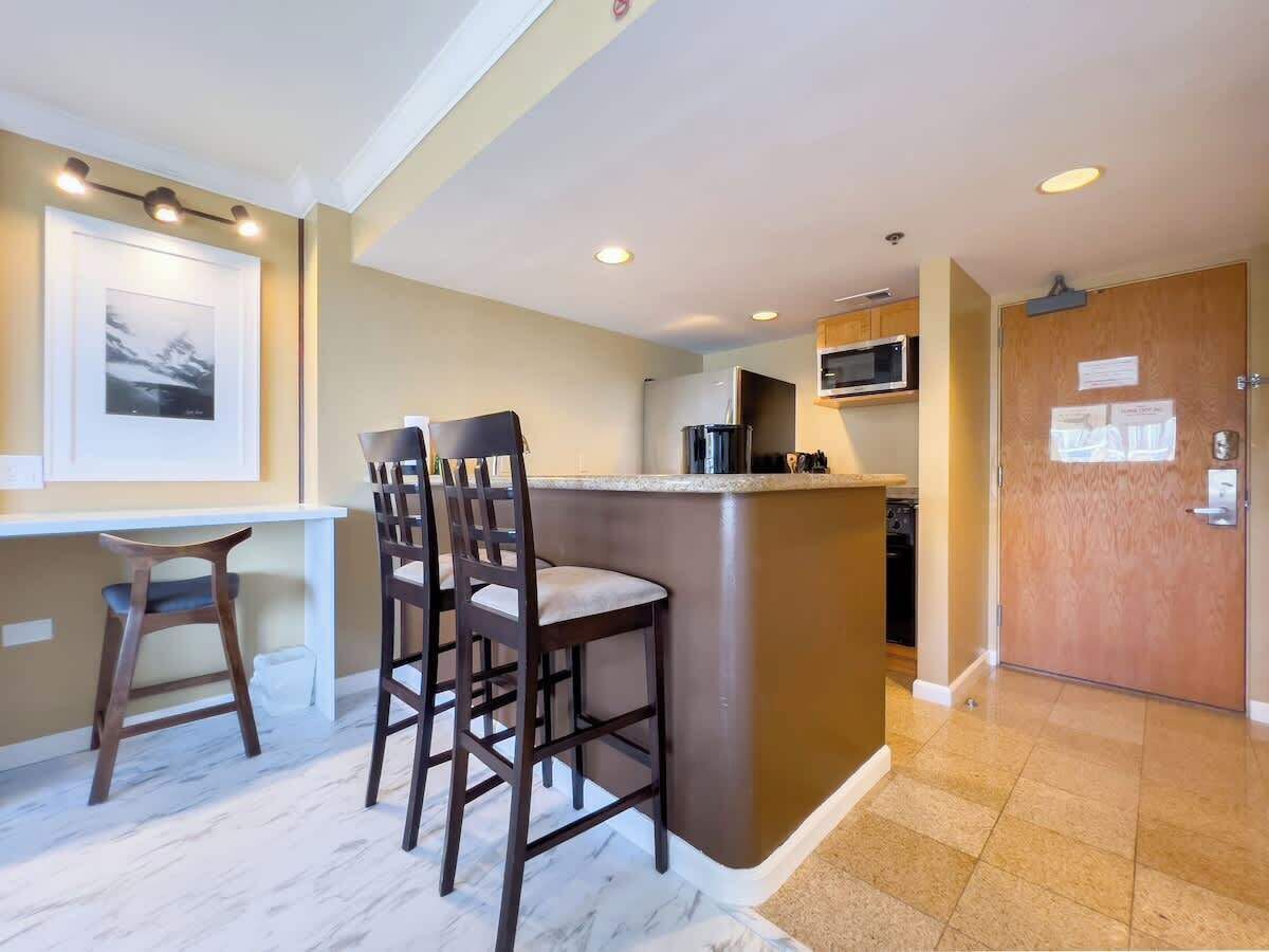 Departamento, frente al mar (1 Bedroom) | Cocina privada | Cafetera y tetera, refrigerador, microondas y horno 