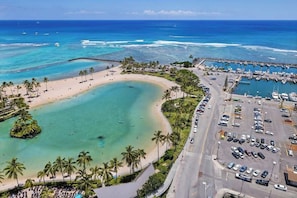 Unclassified image, 2 of 26, button - @ Marbella Lane - Luxe 2BR w/ Panoramic Ocean View (Honolulu)