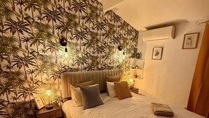 1 bedroom, WiFi (free), bed sheets - Fully-equipped room, pets welcome, 13-minute walk to the sea. (Sanary-sur-Mer)