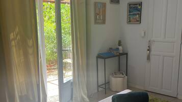 1 chambre, Wi-Fi gratuit, draps fournis