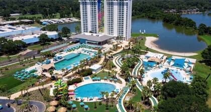 “LAKE IT EASY” Luxury 1-bedroom lake front condo on Lake Conroe