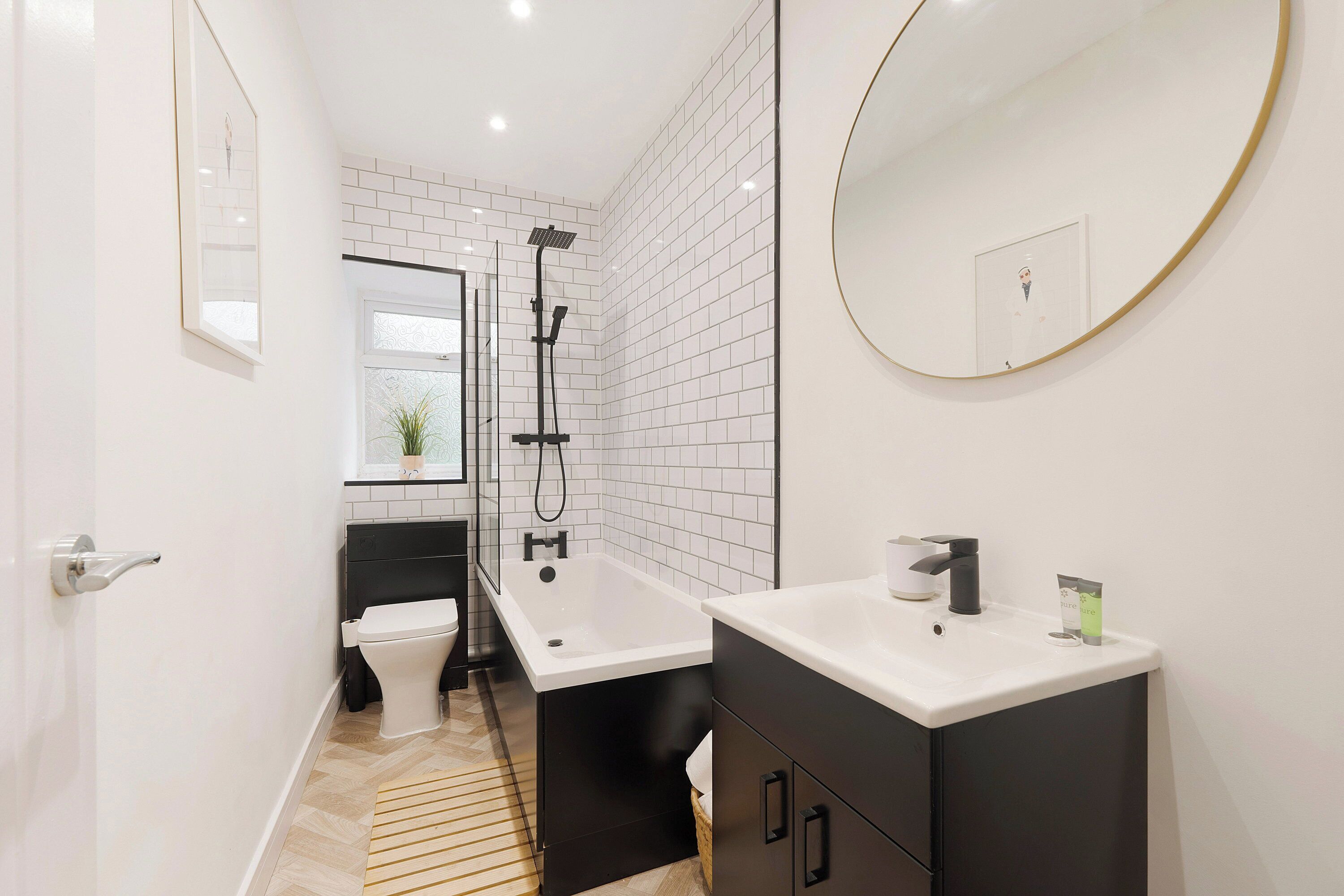 Hair dryer, bidet, towels