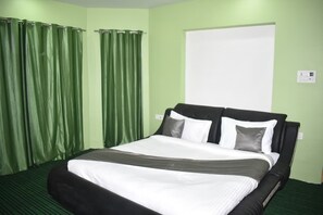 Double Room, Garden View | Desk, laptop workspace, iron/ironing board, free WiFi - KAYIM RESORTS  (Srinagar)