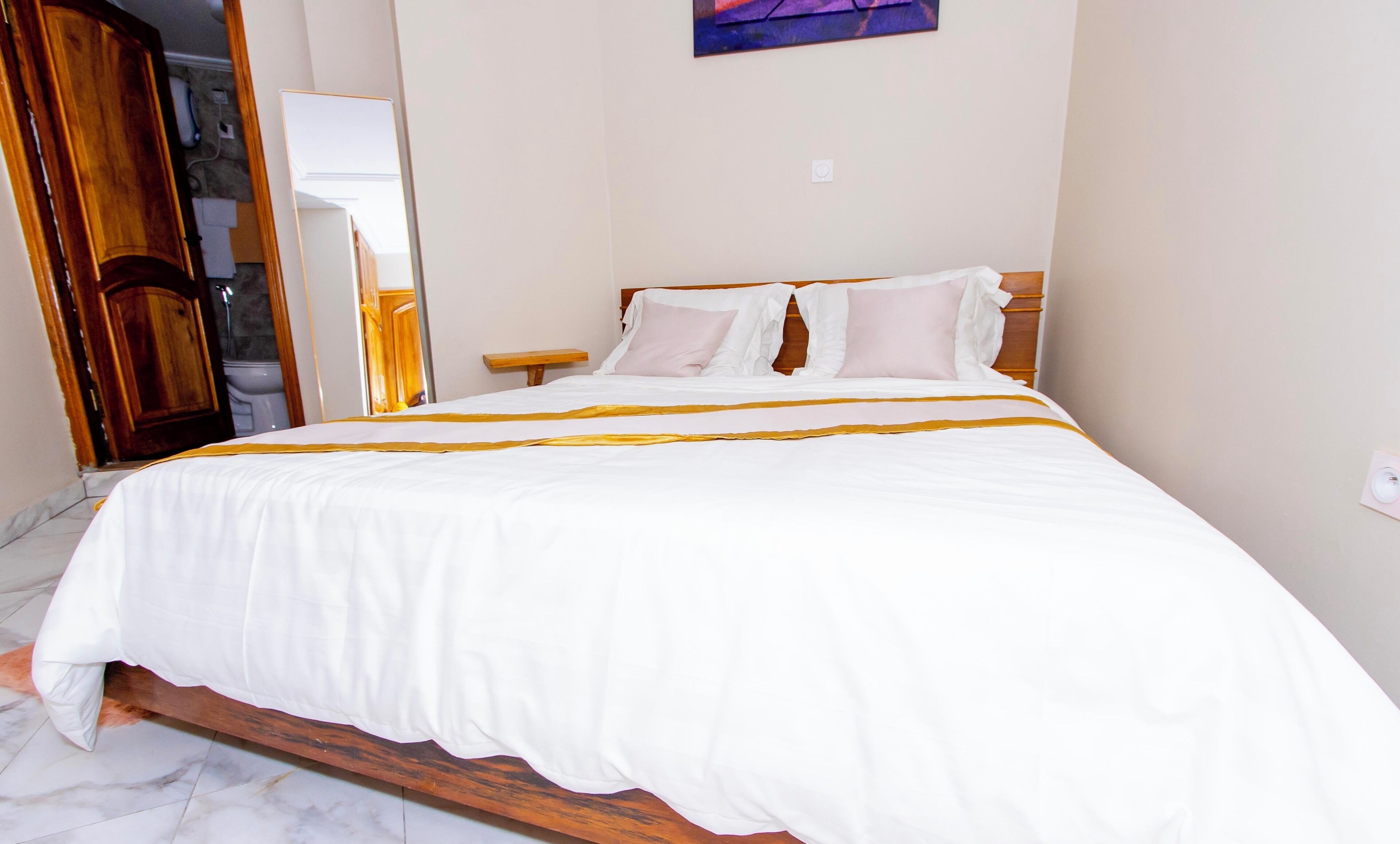 Apartment, Balcony, City View | Seterika/papan seterika, Wi-fi percuma 