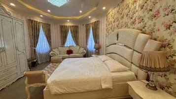 Luxury Double Room, Garden View | Interior