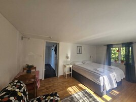 Quarto casal, vista para o jardim | Wi-Fi de cortesia