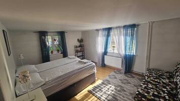 Double Room, Garden View | Free WiFi