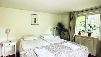 Double Room, Garden View | Free WiFi