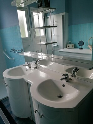Dusche, Haartrockner
