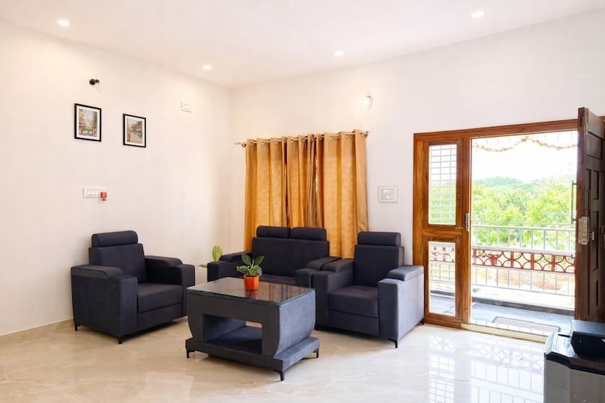 Hill View Comforts-wake Upto The Hills - Mysuru