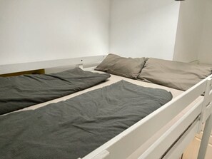 Room - Vrbo Property (Würzburg)