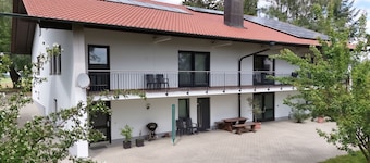 Monteurwohnung Landshut - fully equipped vacation apartment with 165 m² for companies.