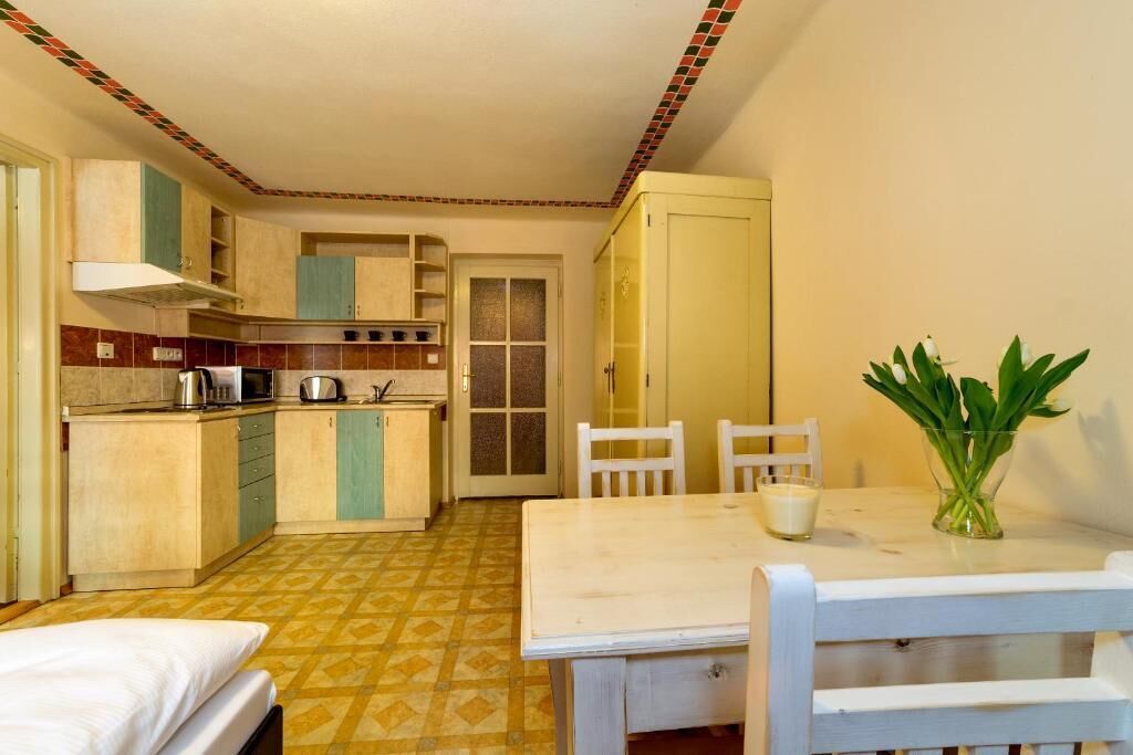 Apartemen, pemandangan kota | Tempat makan