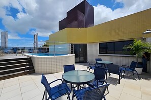 Outdoor dining - Bellenus - balcony, hammock, comfort. (João Pessoa)