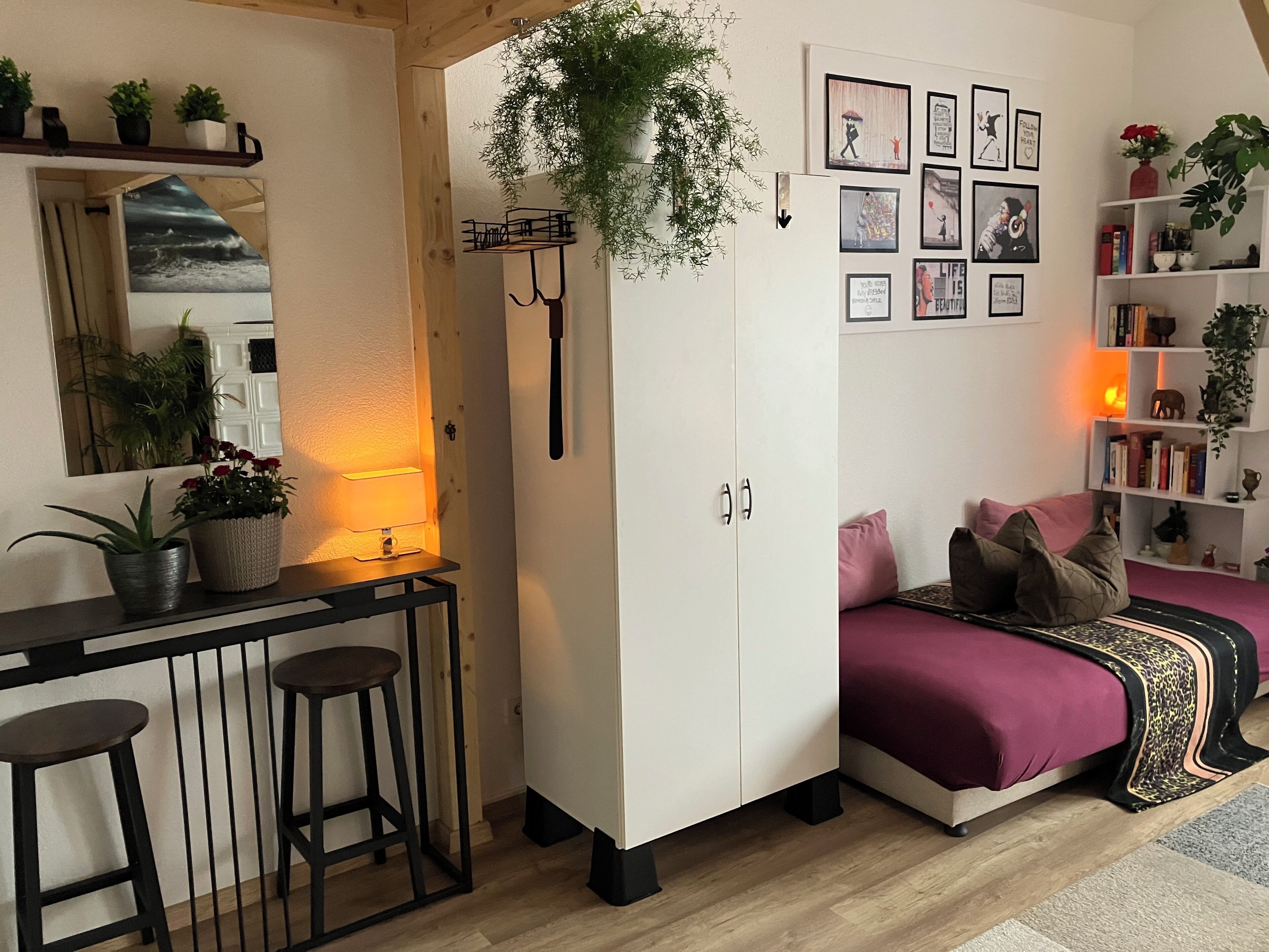 1 habitación, tabla de planchar con plancha, wifi y ropa de cama 