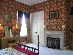 Deluxe Double Room, 1 Queen Bed, Bathtub - Allegheny Street Bed & Breakfast  (Hollidaysburg)
