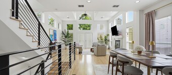 Stylish Dallas Getaway Minutes from Top Attractions