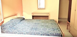 Room - Vrbo Property (Caramanico Terme)