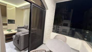 Apartamento, 1 habitación, accesible para personas con discapacidad, fumadores | Sala de estar
