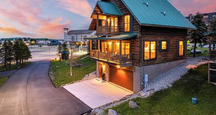 Updated Cabin Sleeps 12, 2-Min Walk to Slopes, Hot Tub, Game Room & Views