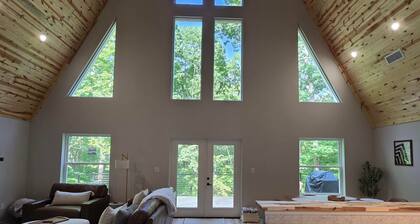 The A at Elm Creek - Modern Cabin Retreat ~ Hot tub, Game loft, EV charger
