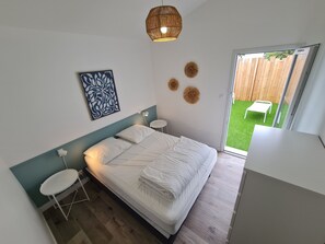 Room - Vrbo Property (La Guérinière)