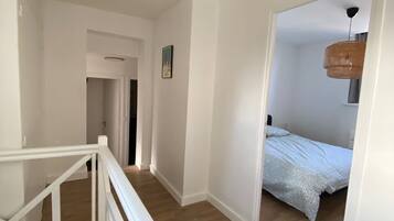 3 habitaciones, internet y ropa de cama