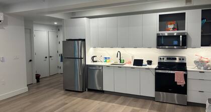 2-bedroom apartment in gorgeous New York with fitness room and AC