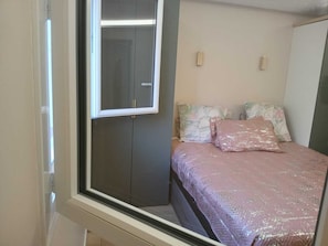 2 bedrooms, iron/ironing board, free WiFi, bed sheets - The Countryside by the Sea (Saint-Raphaël)