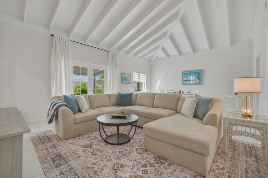 Cozy 2-bedroom Bungalow In Serene Paradise Island - Nassau