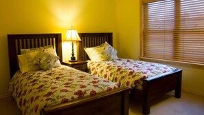 WiFi, bed sheets - Cottage 24 | Pet-Friendly Muskoka Cottage Near Beach & Resort Amenities Sleeps 6 (Muskoka Lakes)