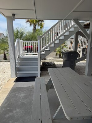 Outdoor dining - Coastal Escape 
Luxury Beach House 
Second Row Sunset Beach Island West (Sunset Beach)
