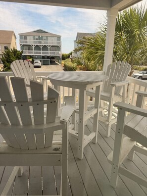 Outdoor dining - Coastal Escape 
Luxury Beach House 
Second Row Sunset Beach Island West (Sunset Beach)