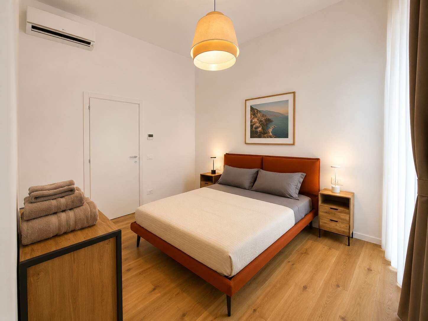 5 bedrooms, iron/ironing board, WiFi, bed sheets