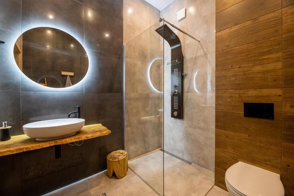 Apartment, Balcony, City View | Bathroom