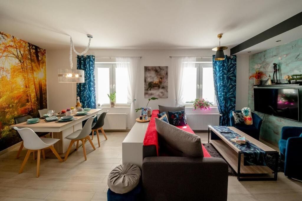 Comfort Apartment, City View | Living area