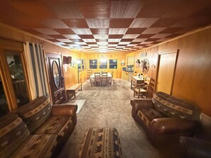 Interior - Reel Therapy Lodge -formerly Semper Fi with dock (Bass Lake)