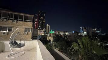 Apartment, 2 Bedrooms, Accessible, Smoking | Property grounds